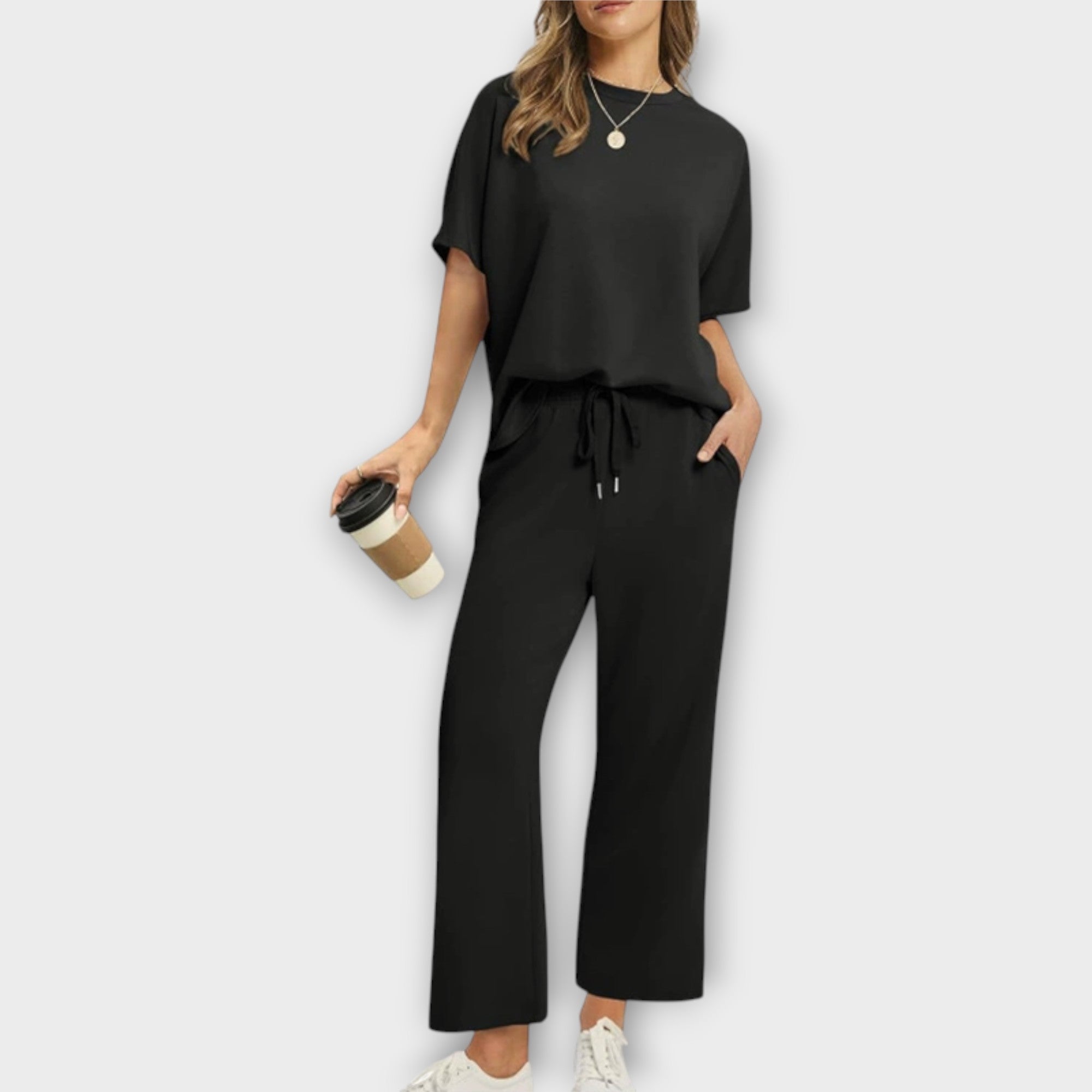 Σετ Loungewear με Άνετη Γραμμή