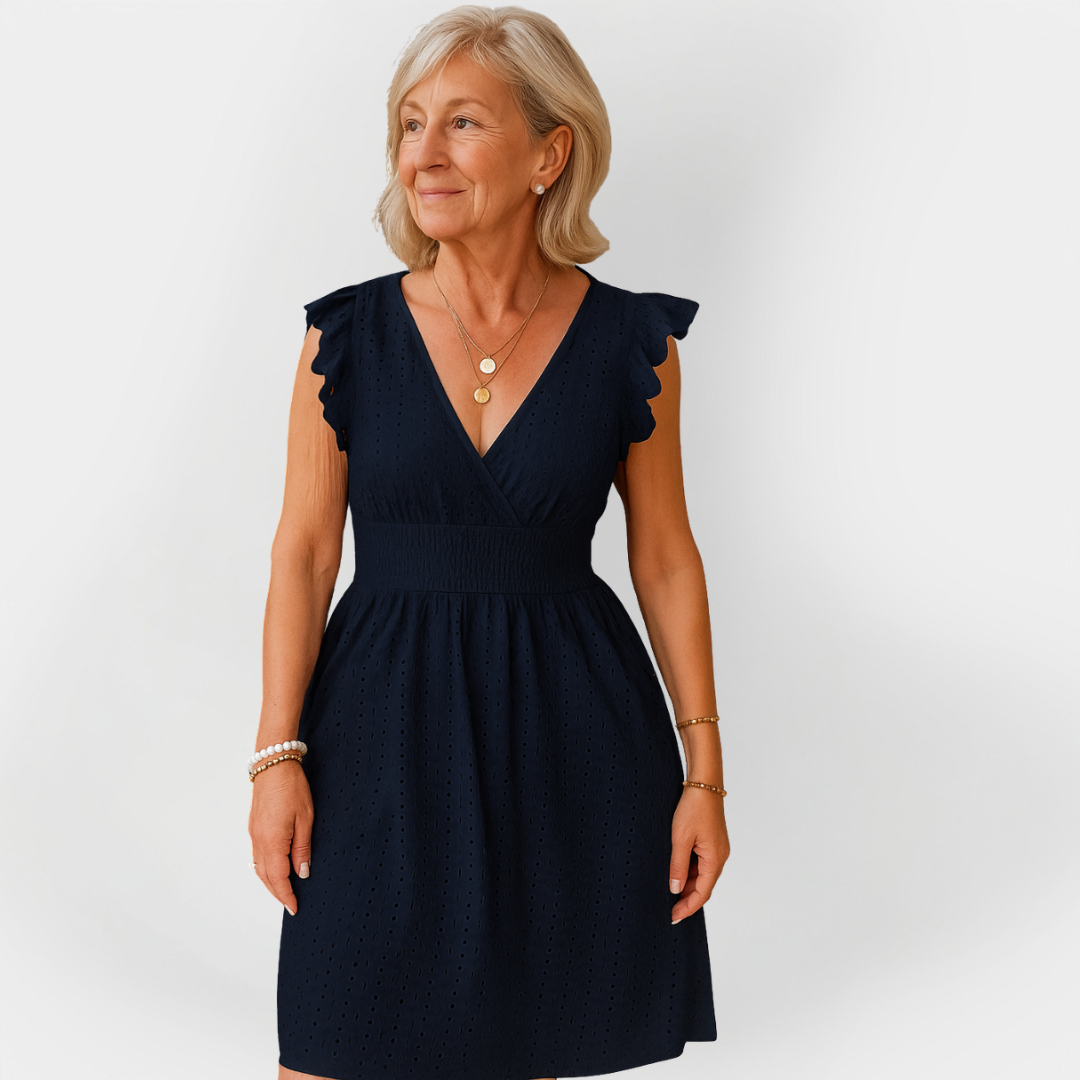 Impresivna obleka z nabranim pasom