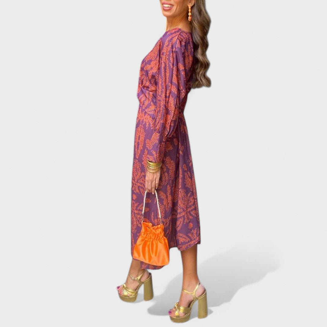 Vesna - Midi obleka z V-izrezom" lahko prepišemo kot "Vesna - Midi obleka z V-izrezom"