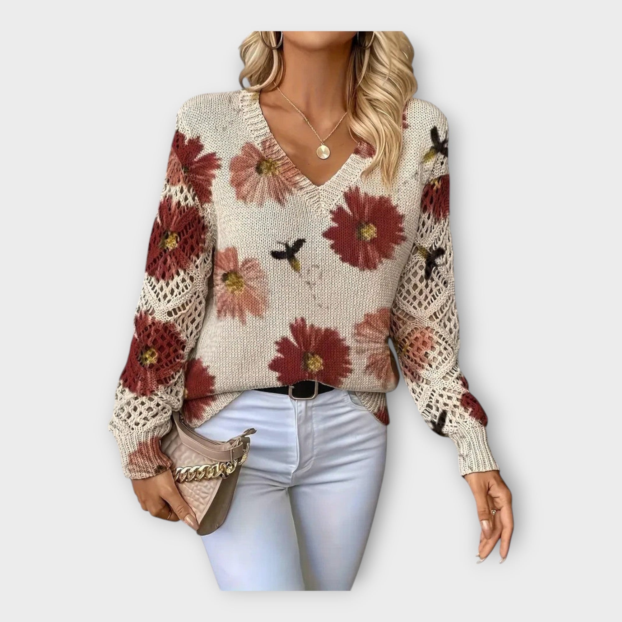 Pleteni Pulover s Čipkastimi Okrasnimi Detajli