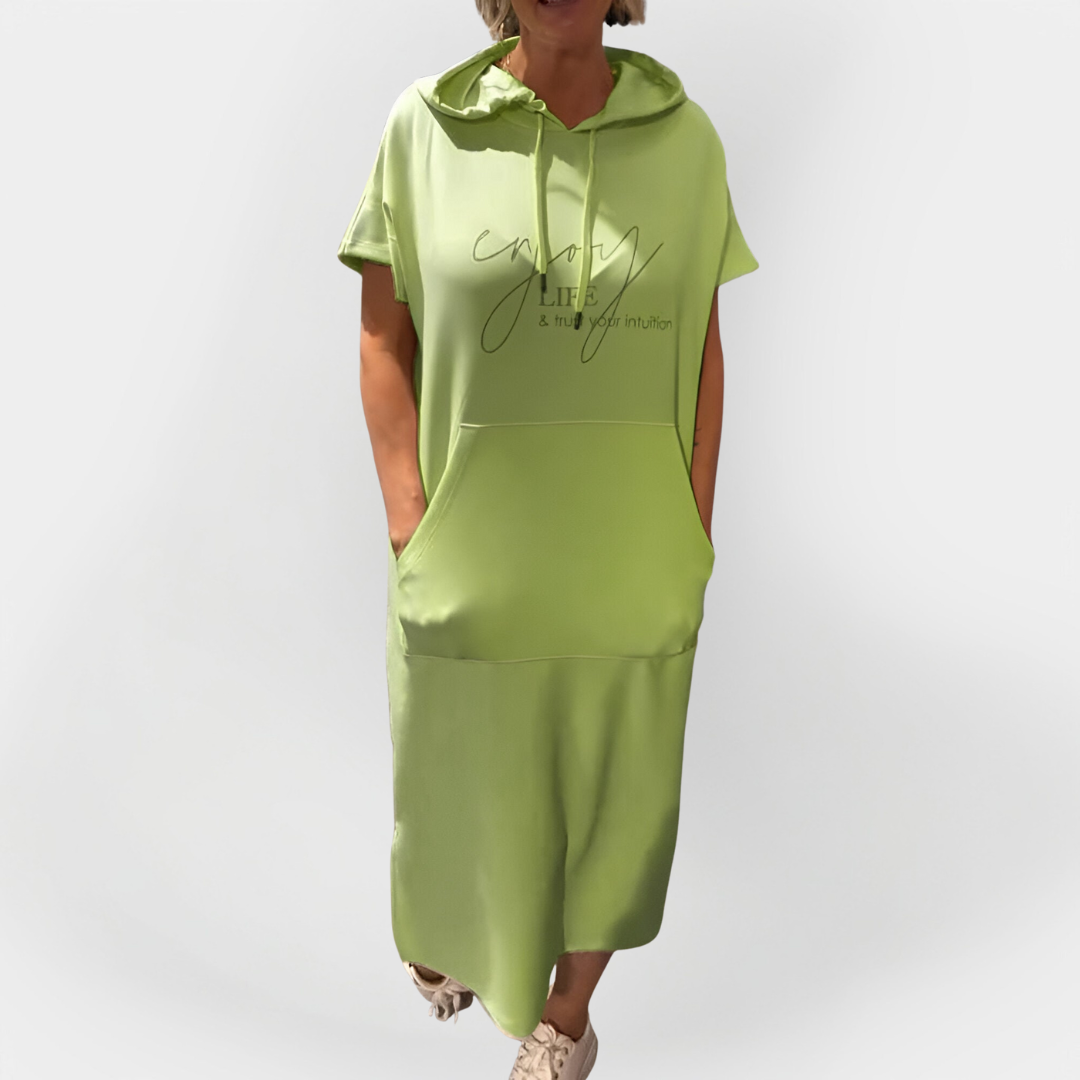 Vsakdanja obleka s kapuco