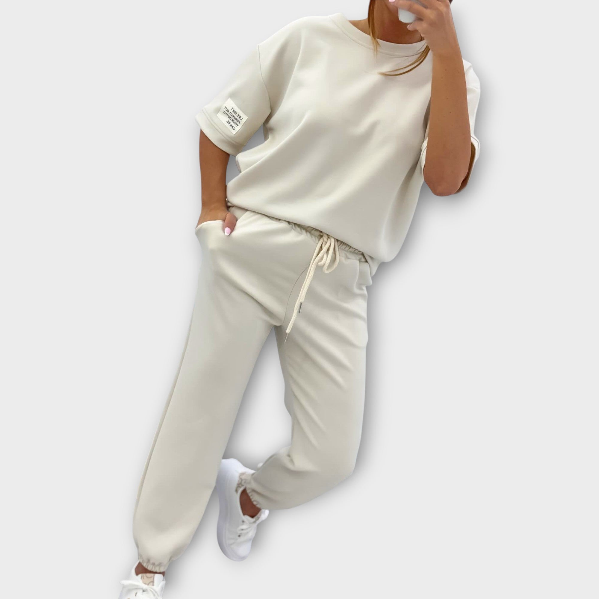 Komplet Loungewear z lahkim krojem