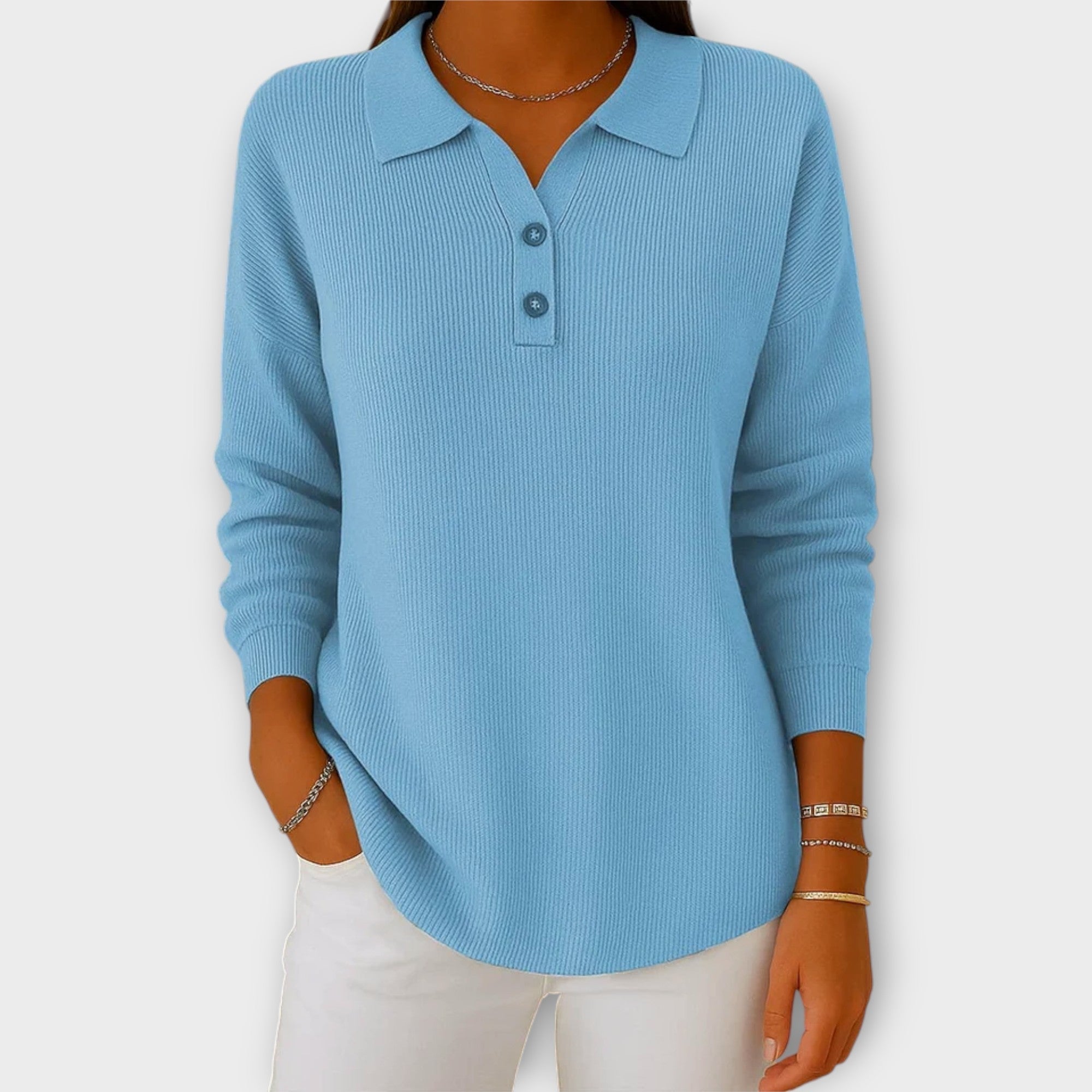 Pletena bluza z elegantnim ovratnikom in gumbi