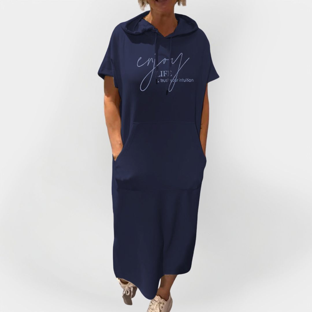 Vsakdanja obleka s kapuco