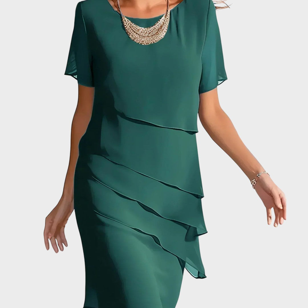 Kristina – Elegantna obleka za oblikovanje postave