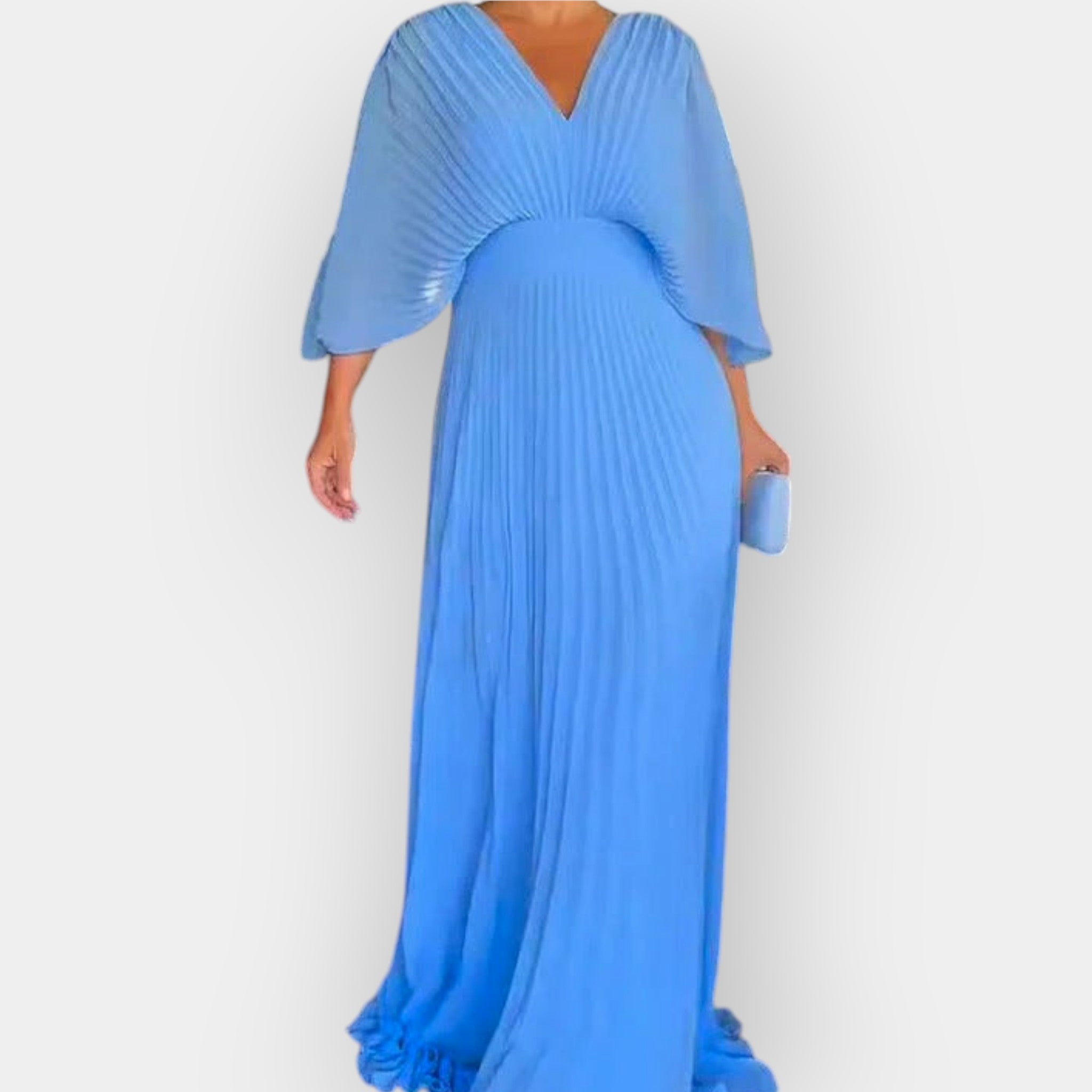 Elegantna plisirana obleka s stilsko silueto