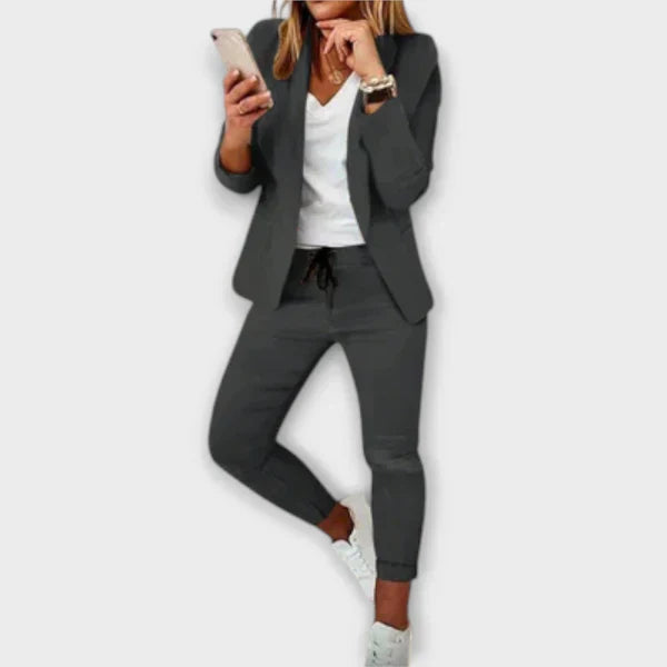 Elzbieta Elegantni Udoben Blejzer s Prilagojenimi Hlačami