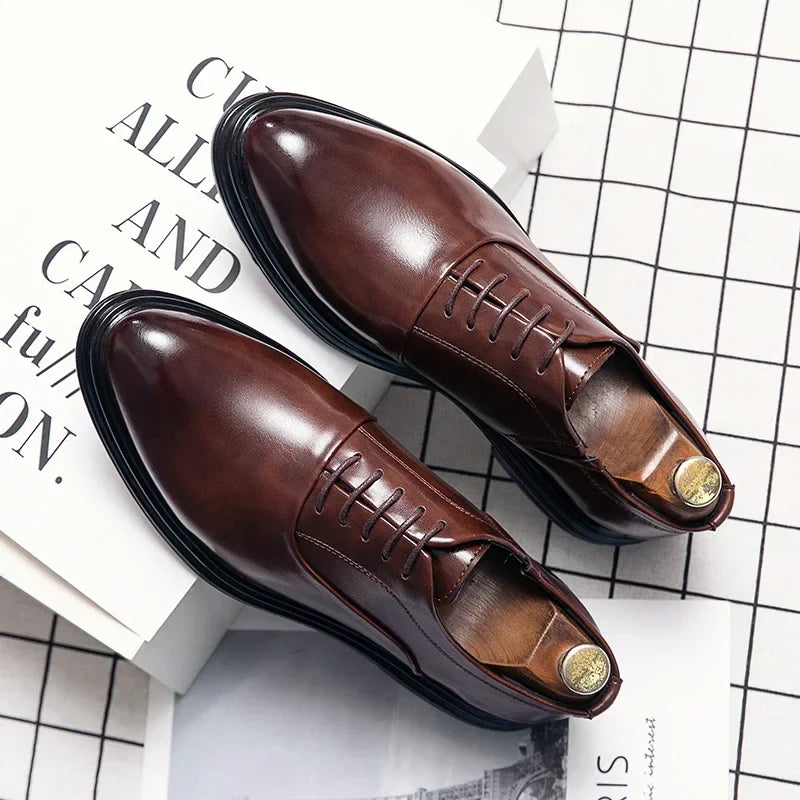 Visokokakovostni elegantni čevlji Oxford