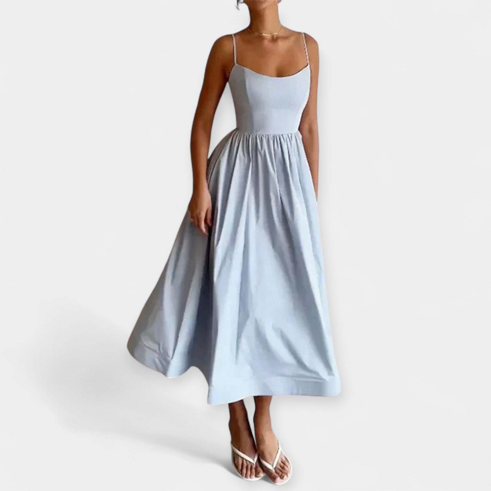 Mini obleka z okroglim izrezom in ramenskimi naramnicami