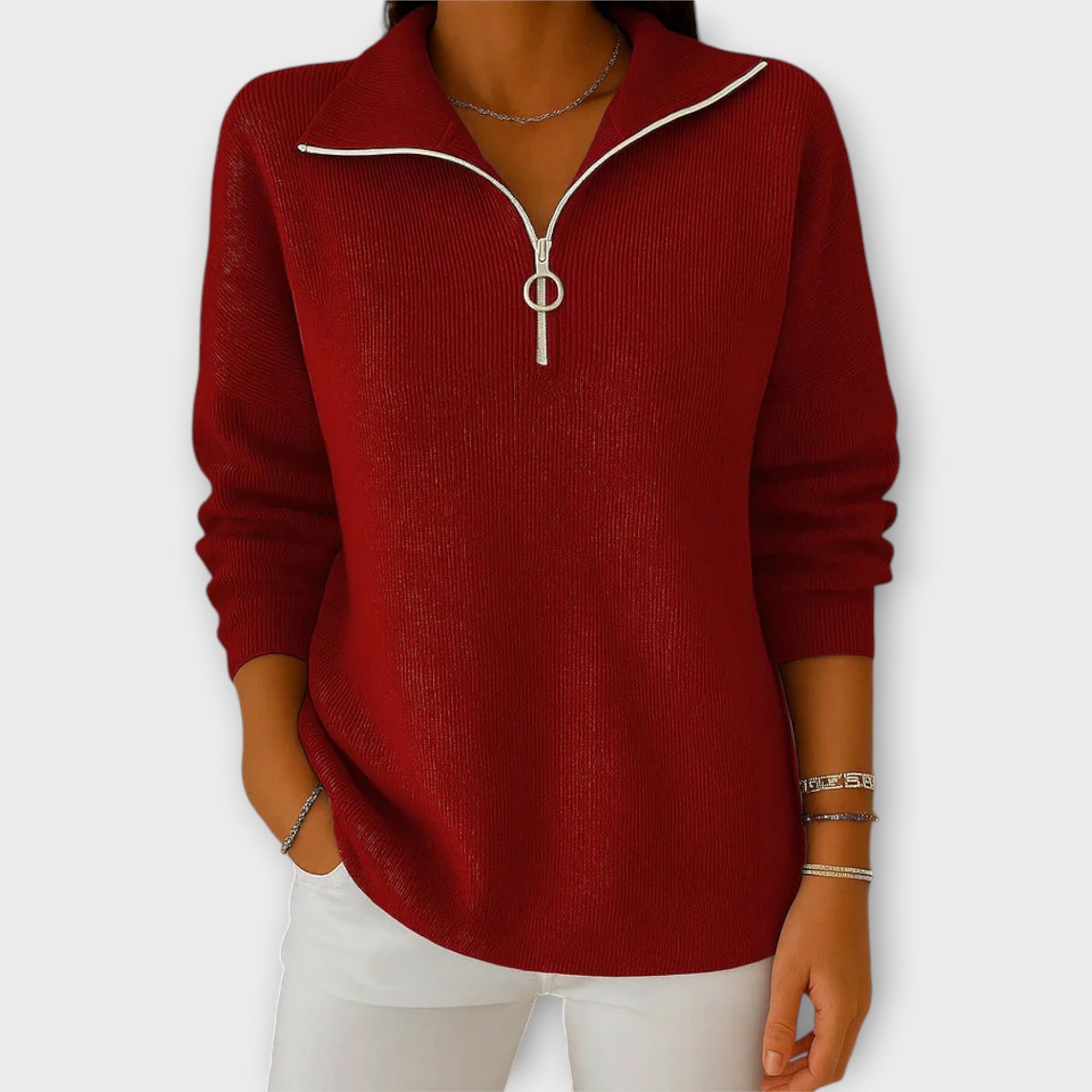 Pletena bluza z zadržkom in elegantnim ovratnikom