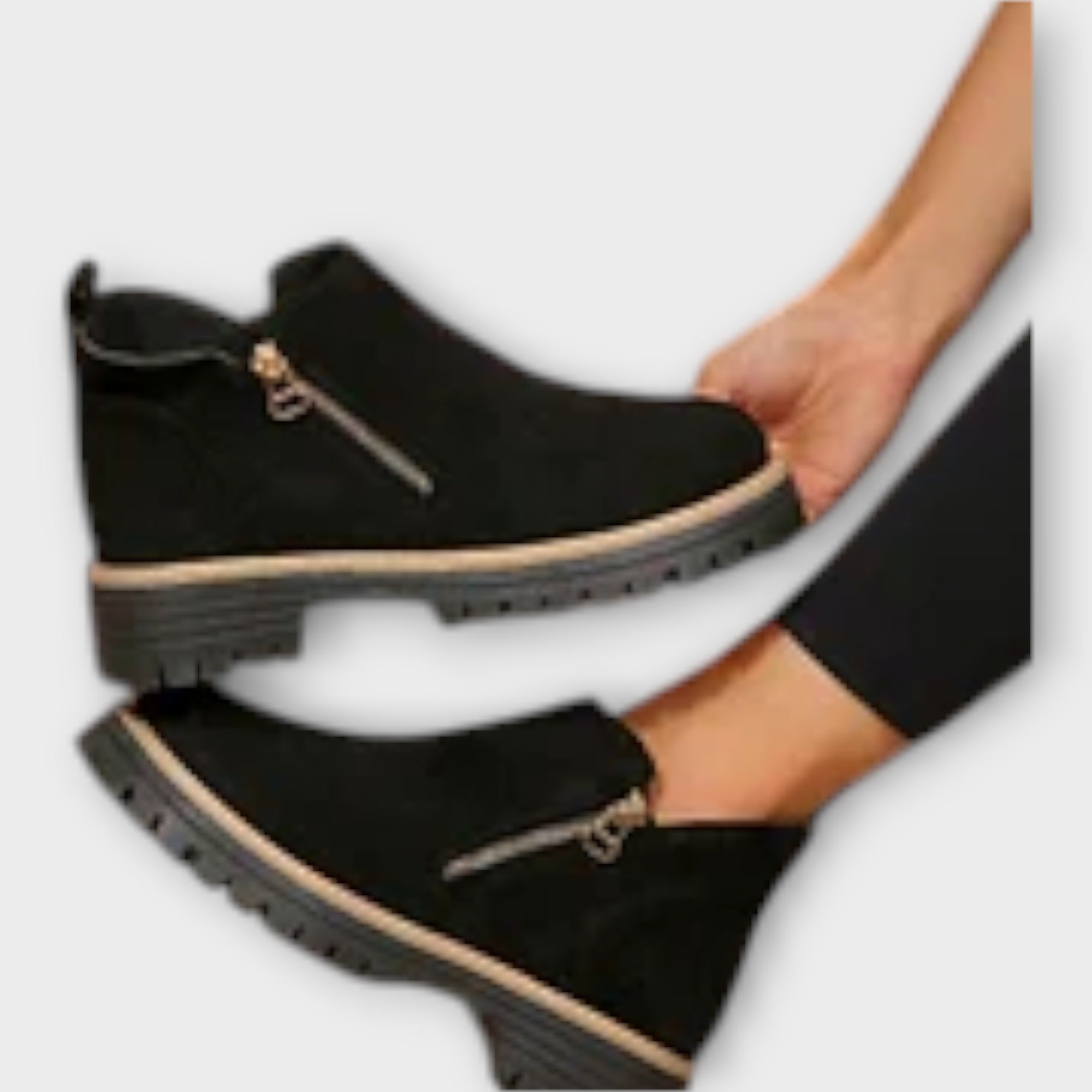 Čevlji z elegantnim dizajnom in udobnim prileganjem.