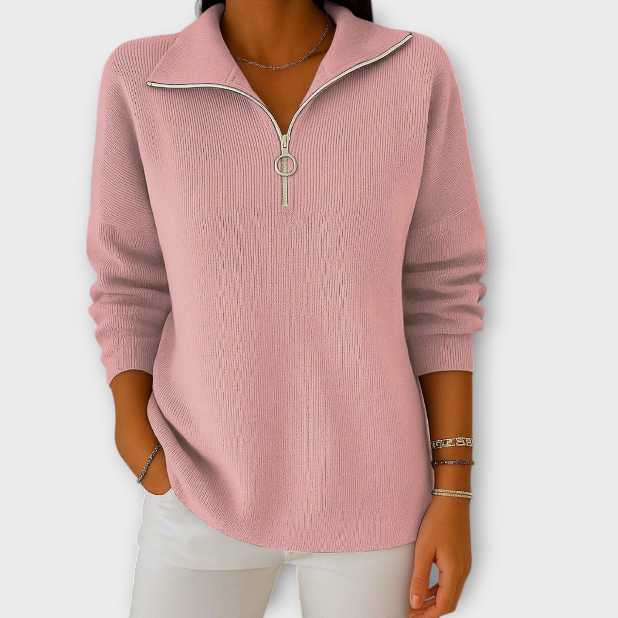 Pletena bluza z zadržkom in elegantnim ovratnikom