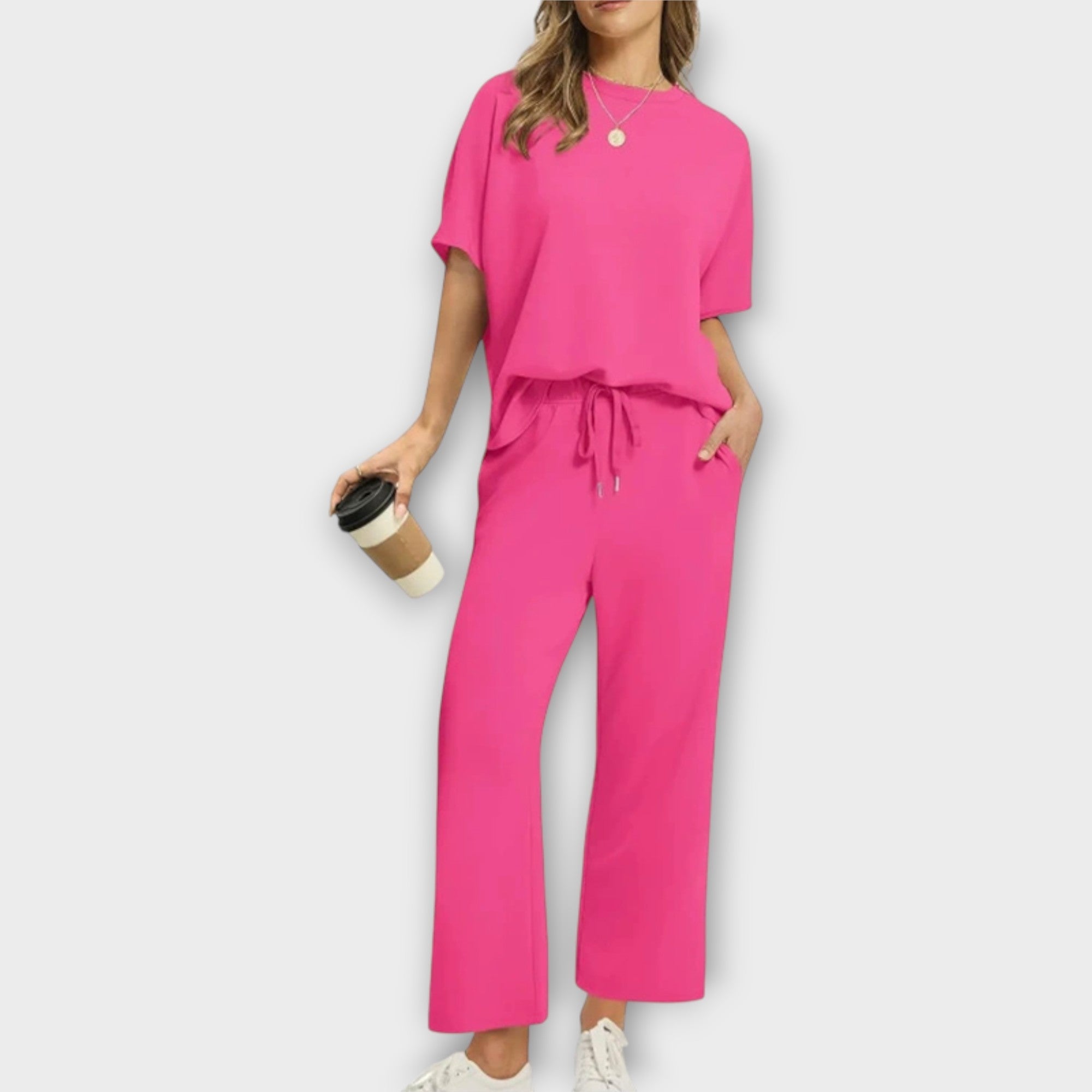 Komplet Loungewear z udobnim krojem
