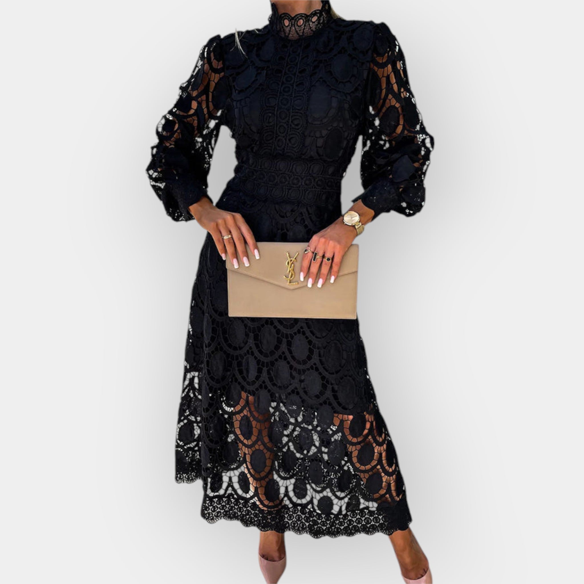 Romantične obleke z detajli iz čipke